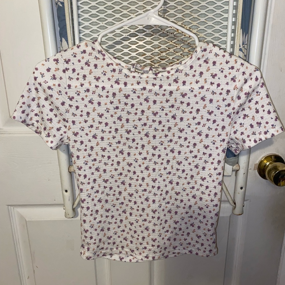 M Cropped Floral Tee